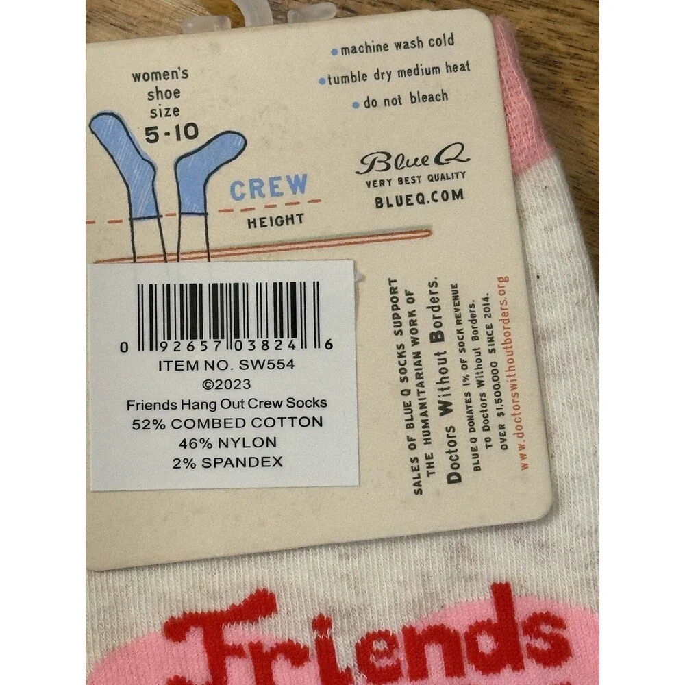 Blue Q Women's Fun Soft Crew Socks Friends Don't Make Friends Hang Out NEW